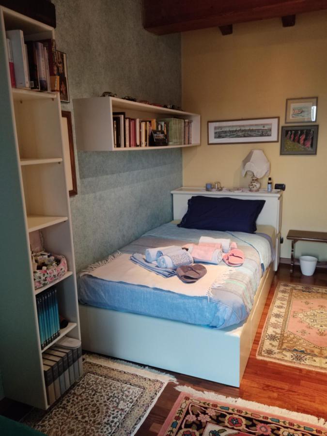 Lovely Casa Paola Villlafranca Centro Zimmer Rooms Villafranca di Verona Exterior foto