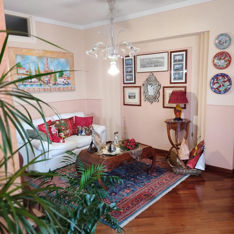 Lovely Casa Paola Villlafranca Centro Zimmer Rooms Villafranca di Verona Exterior foto